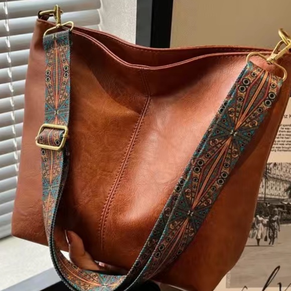 Handbags - New Hobo style purse
